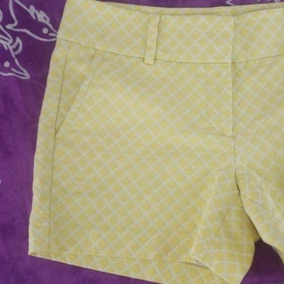 Ann Taylor Women's Yellow Jacquard City Shorts Size 6 - Picture 5 of 7